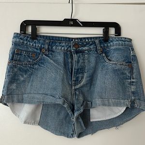Cotton On size 6 Jean shorts